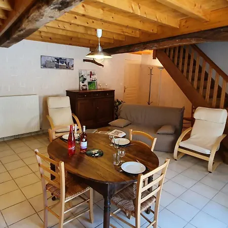 Holiday home Paisible Avec Jardin Privatif, Proche Loire Et Balades, Pour 11 Personnes, Animaux Acceptes - Fr-1-496-86 *